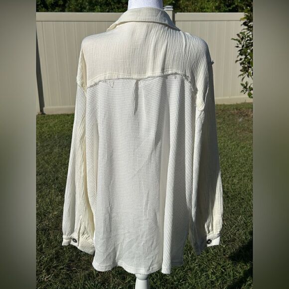 NWOT POL Waffle button up ivory tunic Sz L - Picture 4 of 5